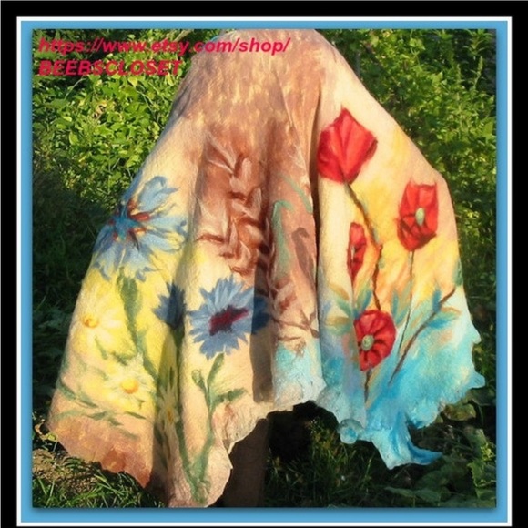 Wool Floral shawl, Floral wool wrap , Handcrafted OOAK - Picture 7 of 13